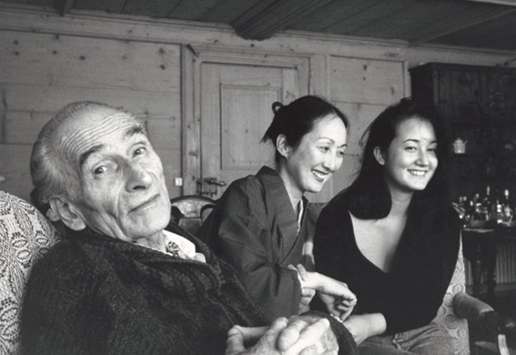Issue13_P165_03.jpg