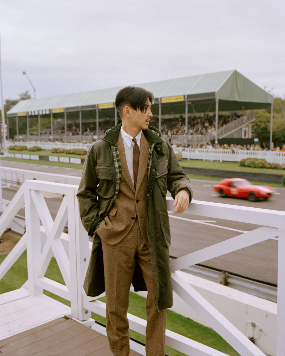 俳優・松田翔太、グッドウッドで疾走す | THE RAKE JAPAN ザ・レイク