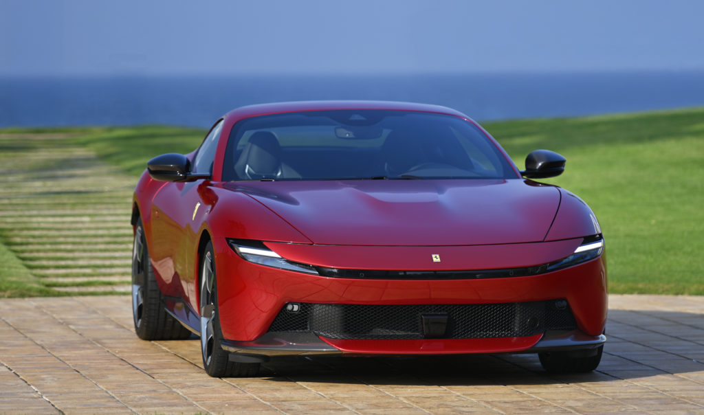新・甘い生活」を手に入れる：フェラーリ「アマルフィ」 | THE RAKE
